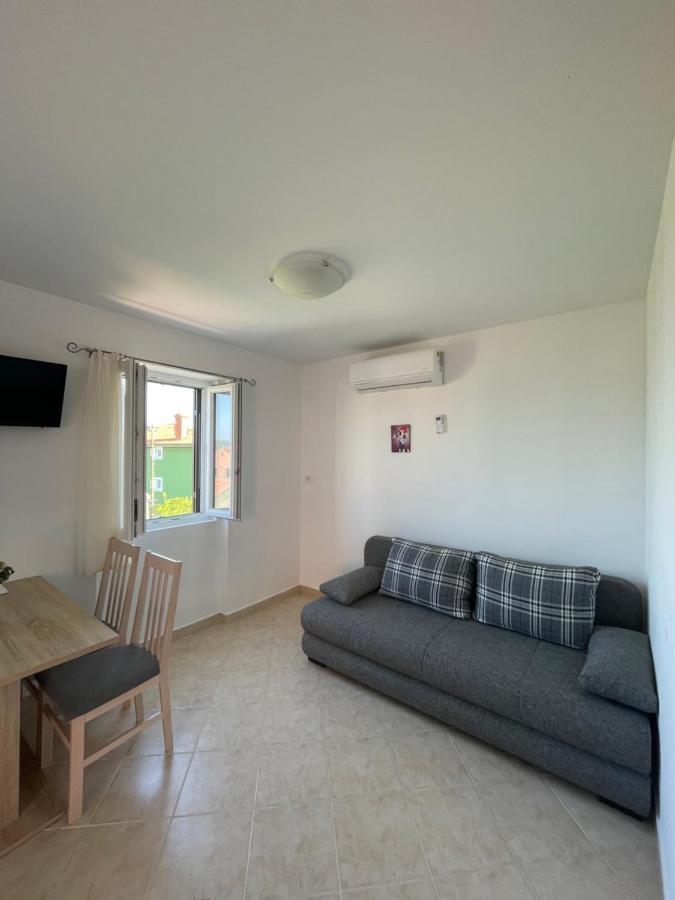 Apartamento Oaza Nerezine Exterior foto